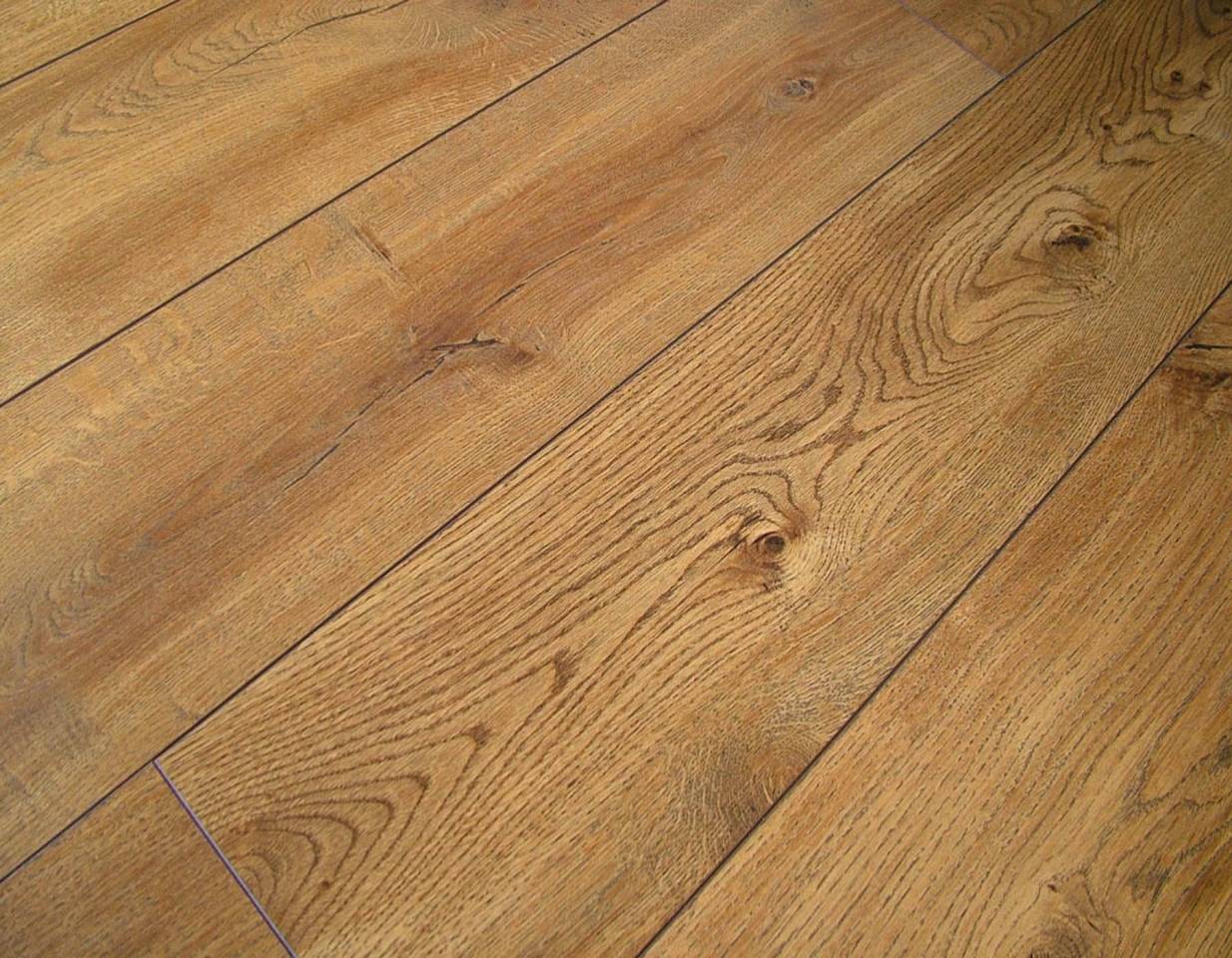 Kronoswiss Cavallo Oak laminate flooring