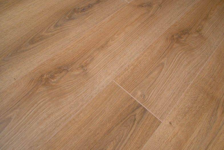 Kronotex Summer Oak laminate flooring