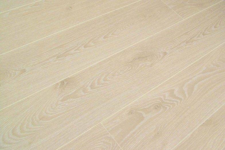 Kronotex 10mm AC5 Amazone Timeless Beige Oak laminate flooring