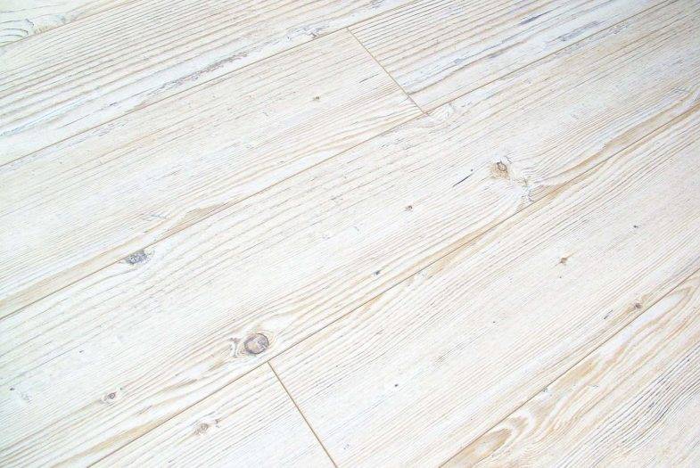 Kronotex Amazone 10mm Siberian Pine bleached effect laminate flooring