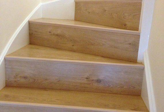 Oak staircase floor fitting job