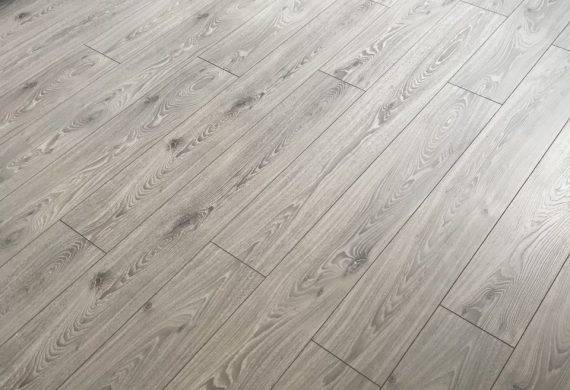 Timless Grey Oak floor fitting job