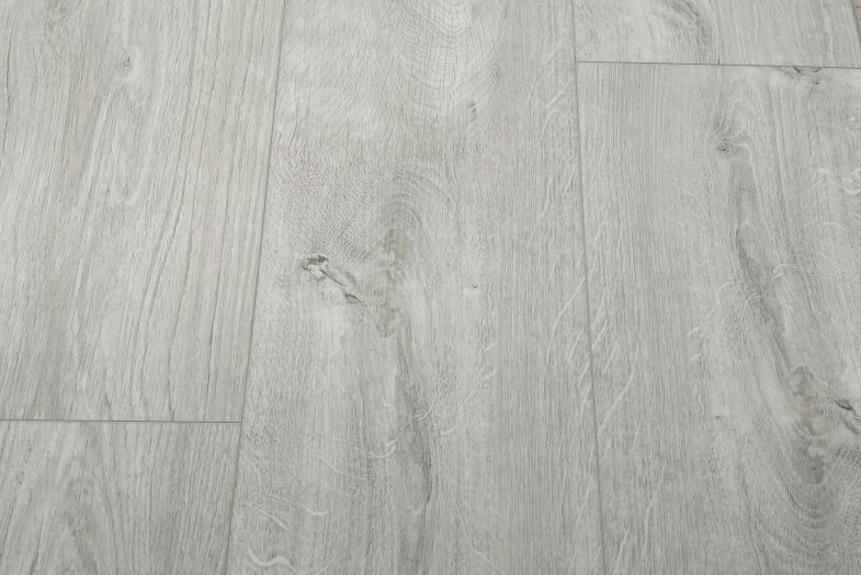 Glacier Oak Lvt flooring click vinyl grey waterproof