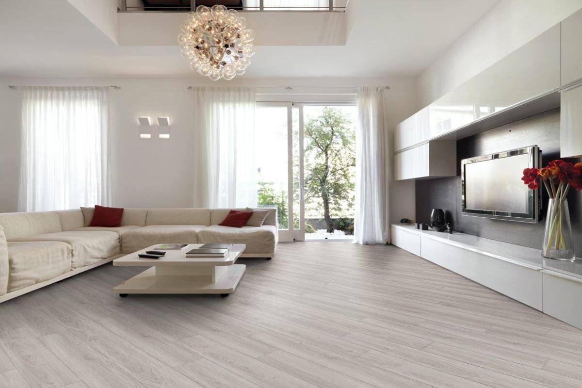 Luvanto Pearl Oak click LVT wood effect flooring