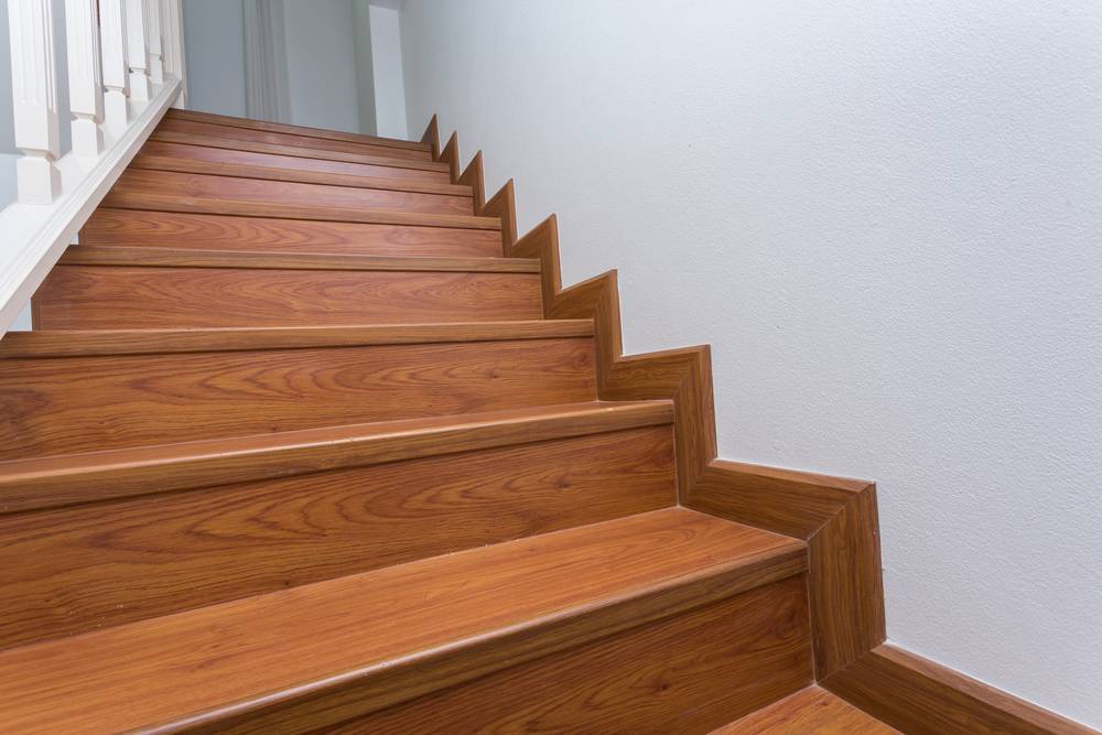 Installing Laminate Flooring On Stairs, How To Put Laminate Wood Flooring On Stairs