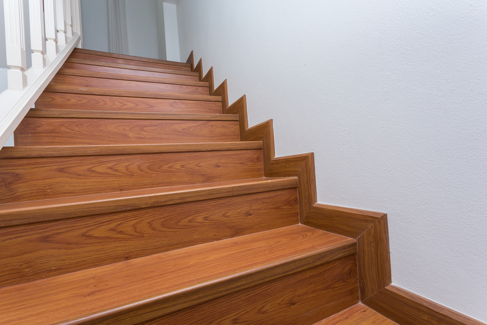 carpet-or-laminate-on-stairs